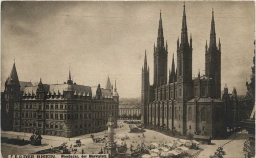Wiesbaden - der Marktplatz