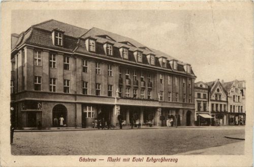 Güstrow - Markt mit Hotel Erbgrossherzog