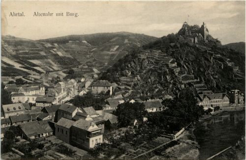Altenahr mit Burg