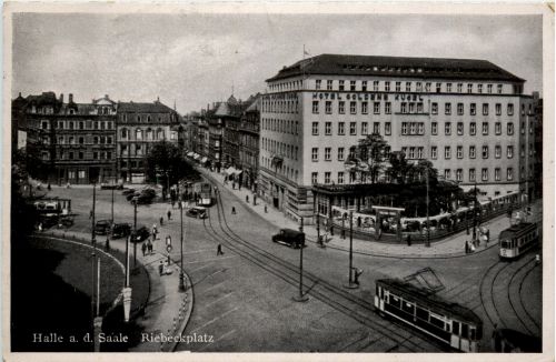 Halle Saale - Riebeckplatz