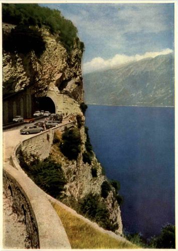 Strasse nach Riva