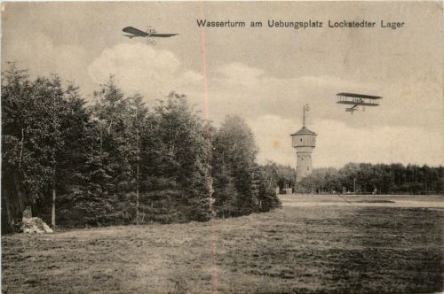 Wasserturm am Lockstedter Lager - Flugzeug