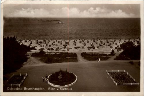 Brunshaupten - Blick vom Kurhaus