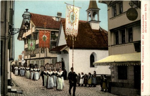 Appenzell - Prozession bei der Abtskirche