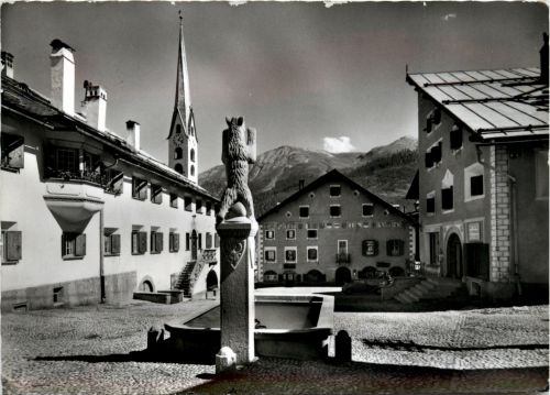 Zuoz - Dorfplatz