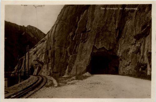 Das Urnerloch bei Andermatt