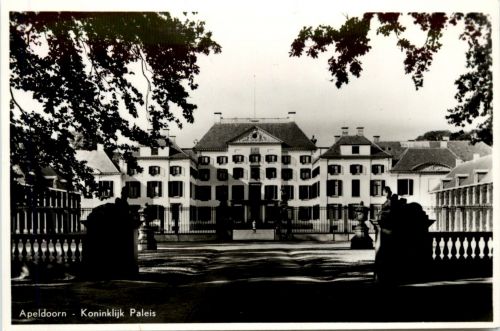 Apeldoorn - Koninklijk Paleis