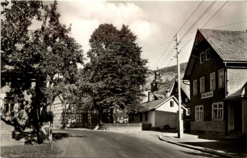 biberau - Krs. Hildburghausen - Platz unter den Linden