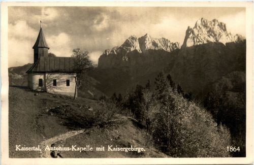 Kaisertal, Antonius-Kapelle mit Kaisergebirge