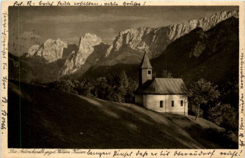 Kufstein/Tirol und rundherum - Die Antoni-Kapelle gegen den Wilden Kaiser