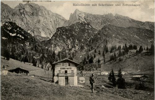 Kaindlhütte mit Scheffauer und Zettenkaiser