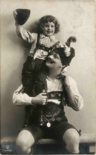 Graz/Steiermark - Graz, Grüsse von Vater mit Kind