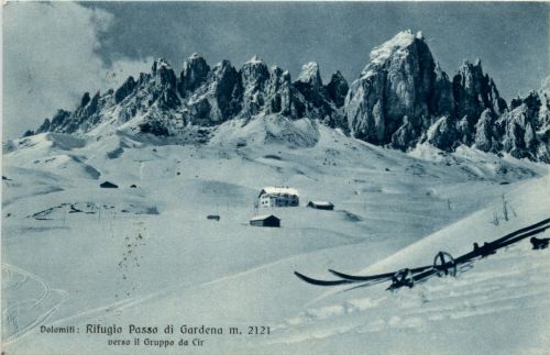 Rifugio Passo di Gardena - Ski