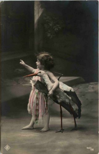 Kind mit Storch