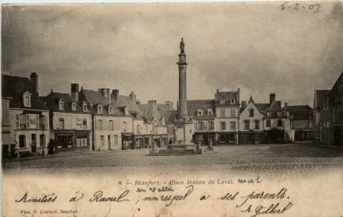 Beaufort - Place Jeanne de Laval