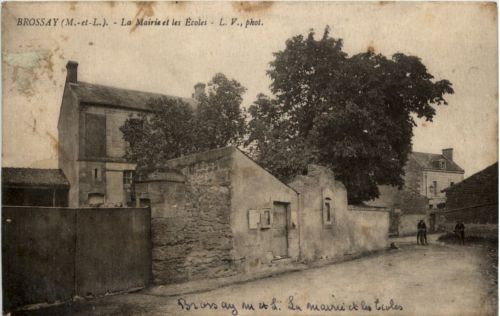 Brossay - La Maire et les Ecoles