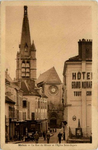 Melun - La rue du Miroir