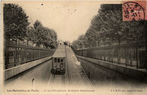 Paris - Le Metropolitain - Boulevard Rochechouart