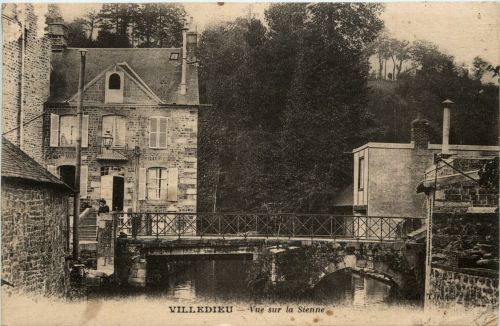 Villedieu - Vue sur la Sienne