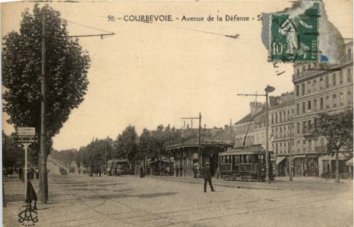 Courbevoie - Avenue de la Defense - Tramway