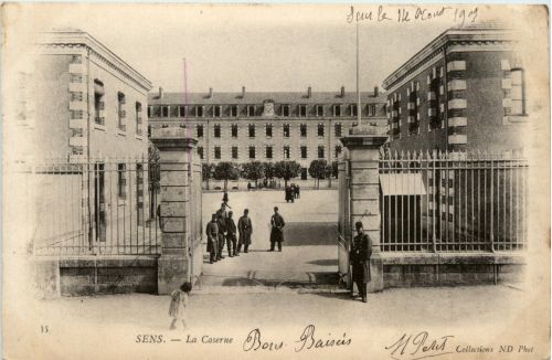 Sens - La Caserne