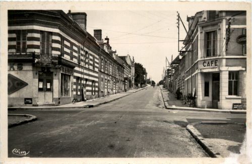 Villefranche sur Cher - Rue de la gare