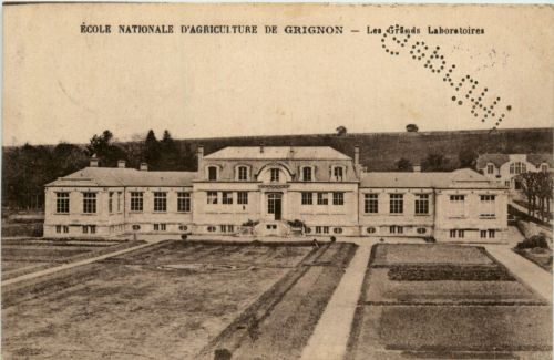 Grignon - Ecole Nationale d Agriculture - Gelocht Gepüft