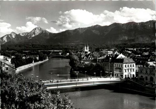 Villach/Kärnten und Umgebung - Draubrücke mit Mittagskogel