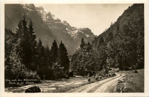 Weg nach dem Klöntalersee