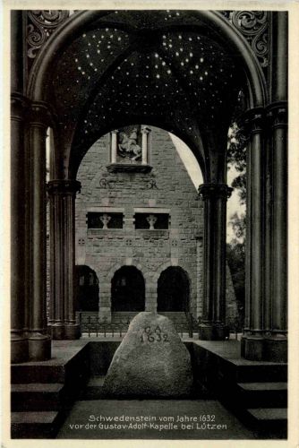 Lützen - Schwedenstein vor der Gustav Adolf Kapelle