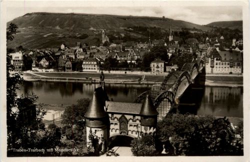 Traben-Trarbach mit Moselbrücke