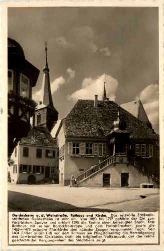 Deidesheim - Rathaus und Kirche