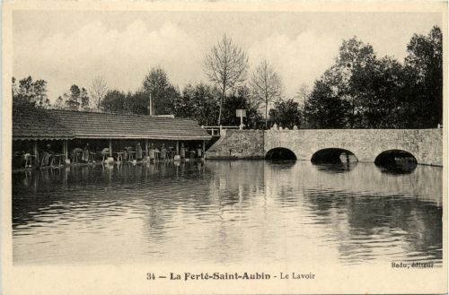 La Ferte St. Aubin - Le Lavoir