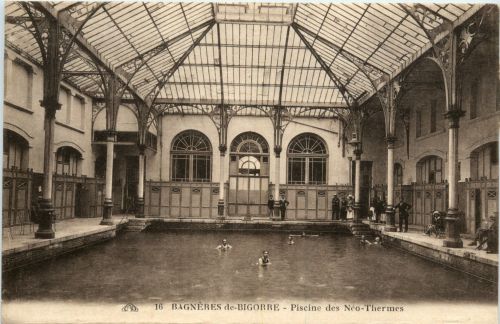 Bagneres de Bigorre - Piscine des Neo Thermes