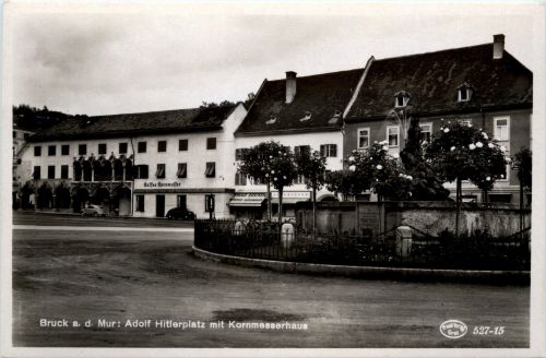 Bruck an der Mur/Steiermark - Adolf Hitler-Platz mit Kornmesserhaus