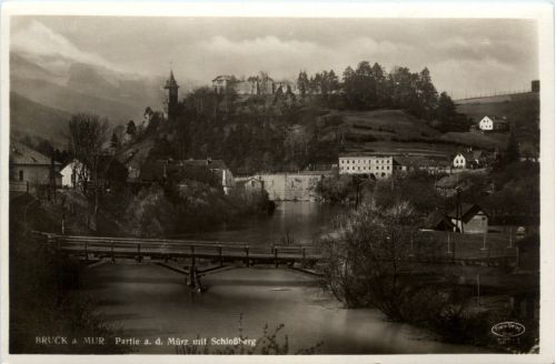 Bruck an der Mur/Steiermark - Partie an der Mürz mit Schlossberg