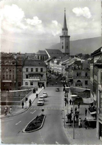 Villach/Kärnten - Neue Draubrücke mit Hauptplatz