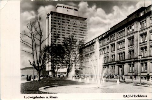 Ludwigshafen am Rhein - BASF Hochhaus