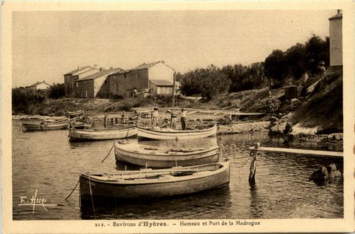 Hyeres - Hameau et Port de la Madrague