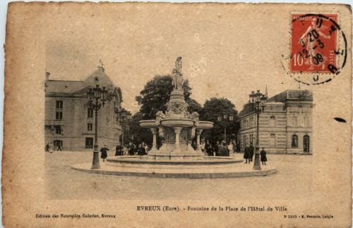 Evreux - Fontaine de la Place de l Hotel