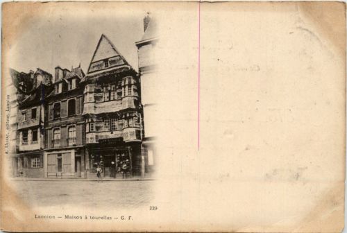 Lannion - Maison a tourelles
