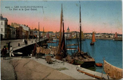 Les Sables D Olonne - Le Port et le Quai Guine