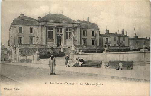 Sables D Olonne - La Palais de Justice