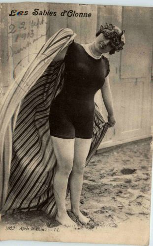 Les Sables d Olonne - Apre le Bain - Vendee