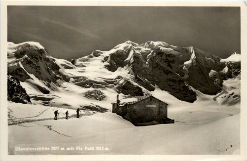 Diavolezzahütte mit Piz Palü