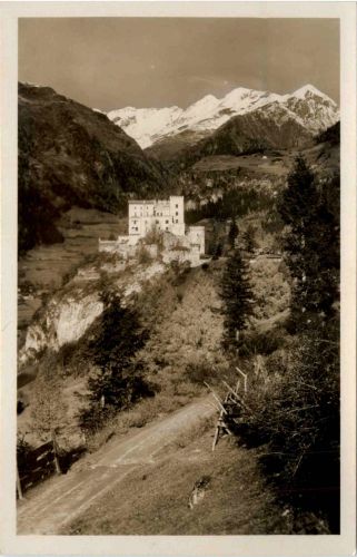Matrei i O., Schloss Weissenstein