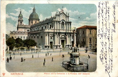 Catania - Piazza con la Cattedrale