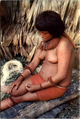Amazonas - Colombia - India Yagua