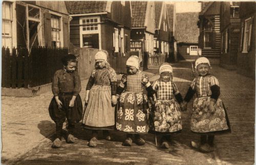 Marken Children