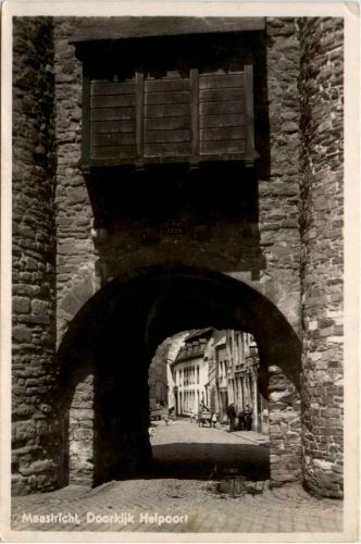 Maastricht - Doorkijk Halpoort